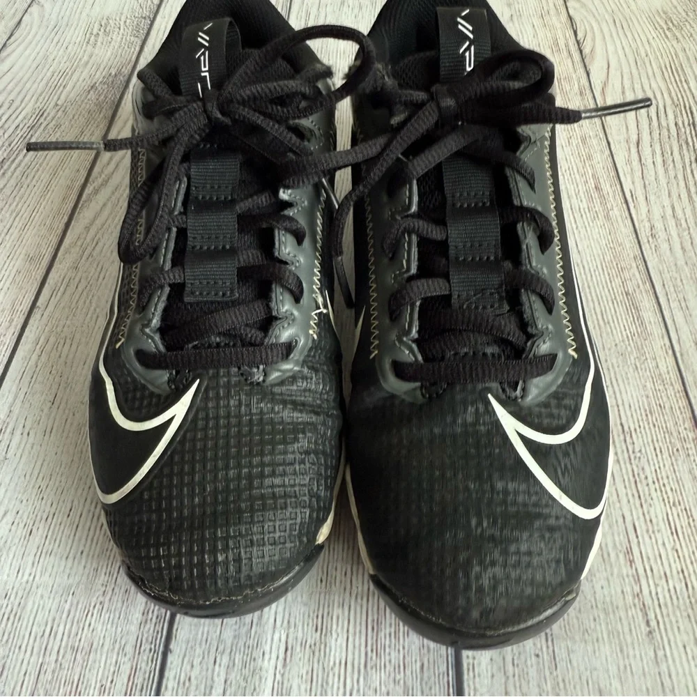 NIKE Vapor Shark 3 Football Cleats 3.5